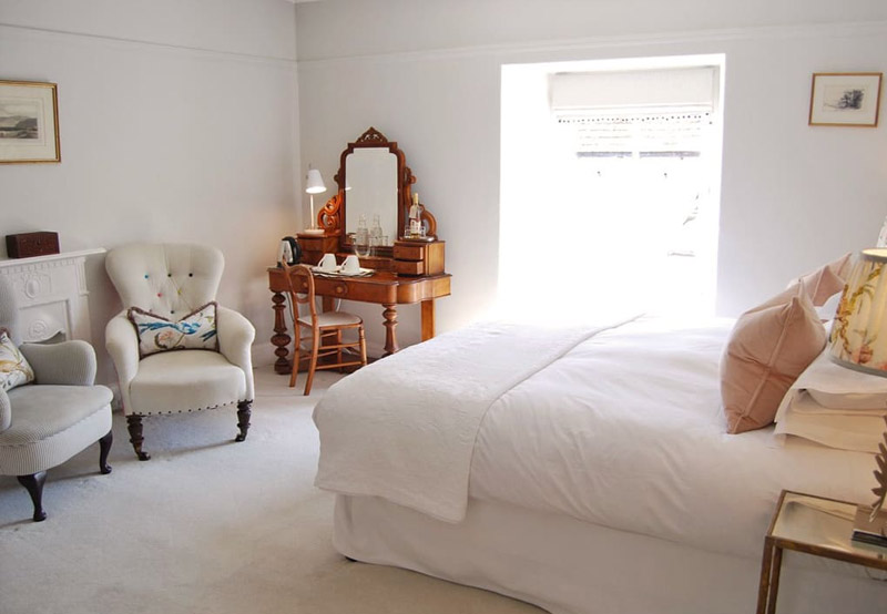 Town Side Room 
